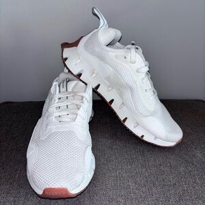 Size 9 Reebok Zig Dynamica Chalk Gum New Without Box Ortholite